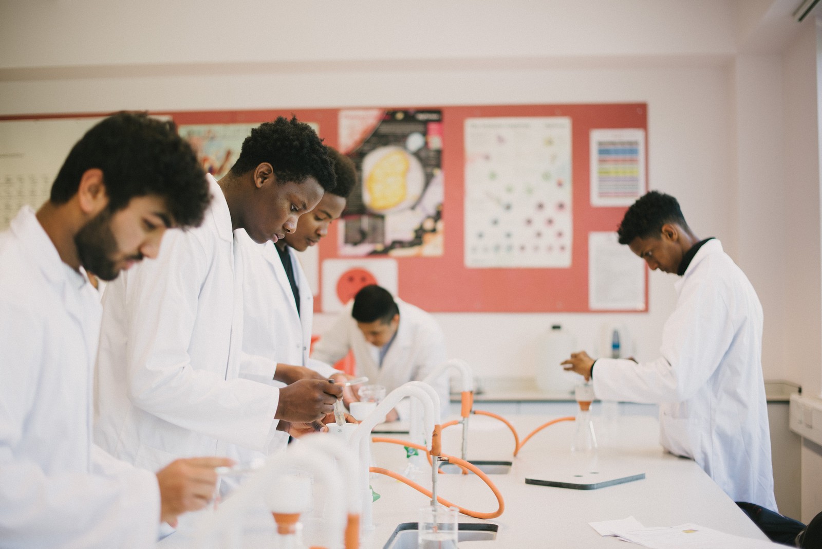 Applied Science - BTEC Level 3 Extended Diploma - 2 years 